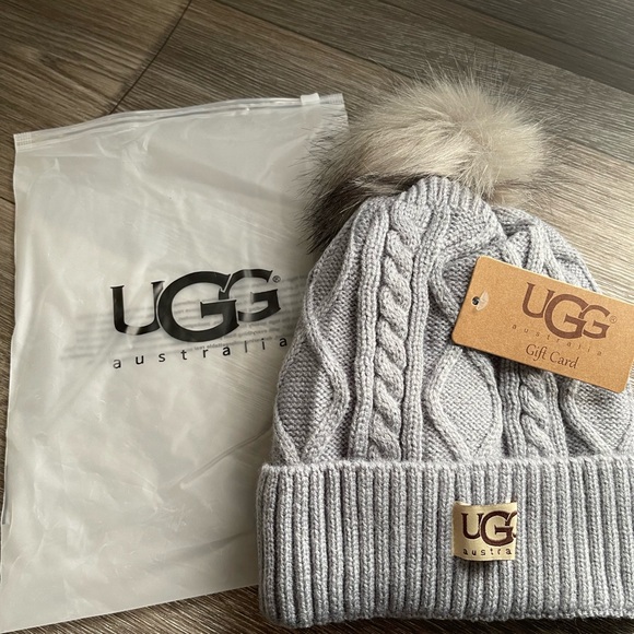 Ugg hat , GRAY - Picture 1 of 3